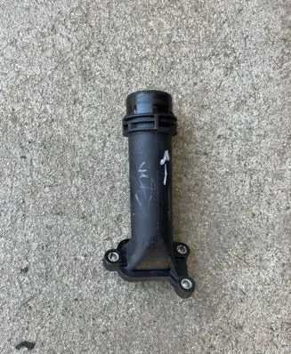 BMW 5 F10 F11 Engine coolant pipe/hose 7810707 10808611