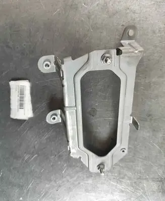 Mercedes-Benz S W222 Bracket in trunk/boot a2225401540