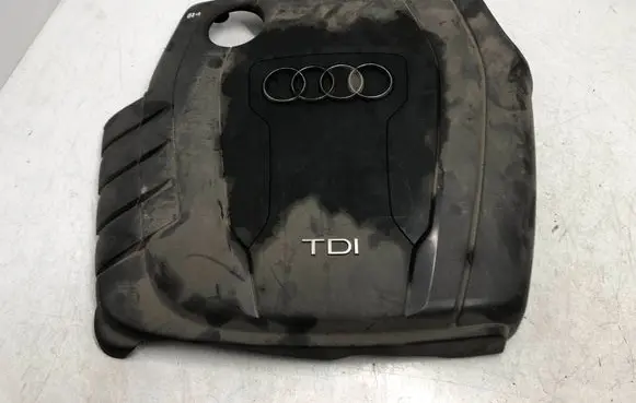 Engine cover (trim)