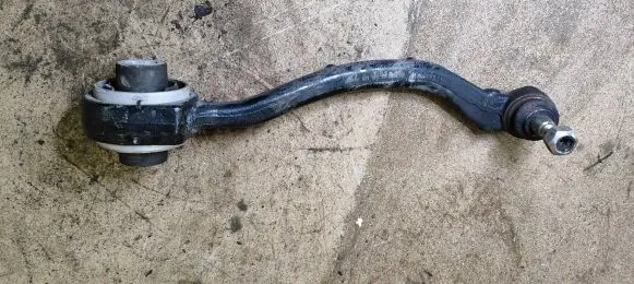 Mercedes-Benz C W203 Front lower control arm/wishbone