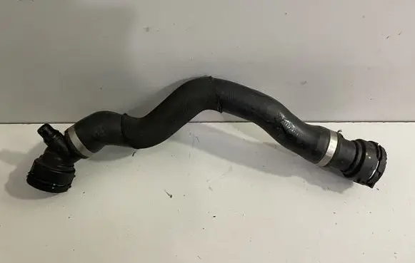 BMW X6 F16 Engine coolant pipe/hose 8514218