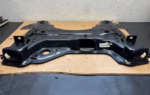 Peugeot 3008 II Front subframe 7CAA67 0831637
