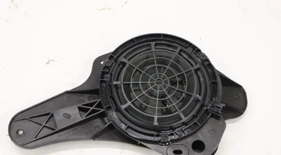 Opel Grandland X Front door speaker