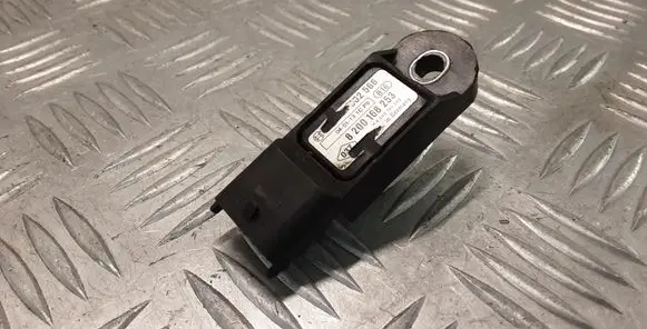 Renault Megane II Air pressure sensor 8200168253