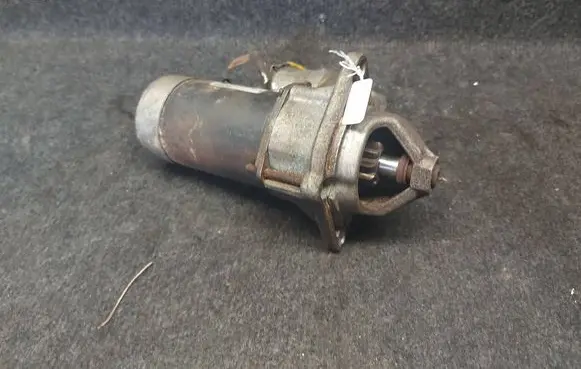 Volkswagen Golf V Starter motor 674759 D6RA162