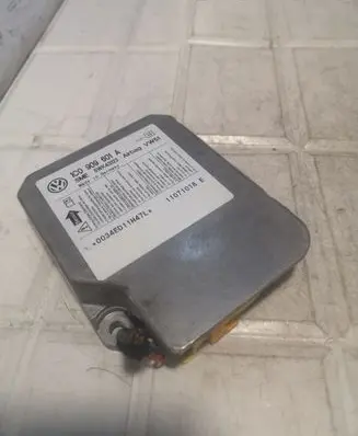 Skoda Fabia Mk2 (5J) Airbag control unit/module 1C0909601A 5WK43123
