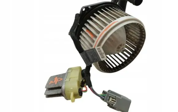 Renault Laguna III Heater fan/blower 8400004