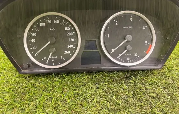 BMW 5 E60 E61 Speedometer (instrument cluster) 62116983153 110080213 213542067377