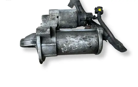 Peugeot 5008 Starter motor 0001174601 9675660680