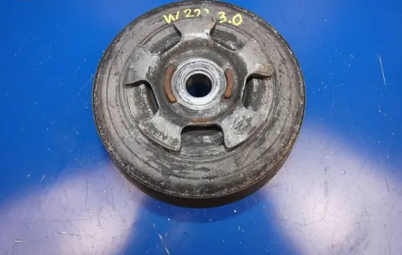 Mercedes-Benz S W222 Crankshaft pulley A6420302403