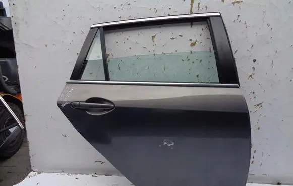 Mazda 6 Rear door