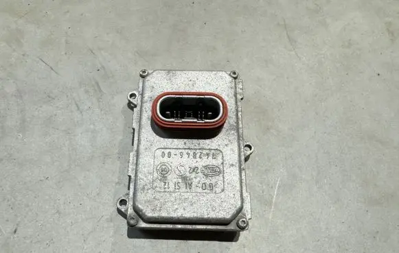 Mercedes-Benz E W212 Headlight ballast module Xenon A0038205826 365786 5DF00870402