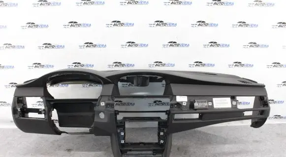 BMW 5 E60 E61 Dashboard