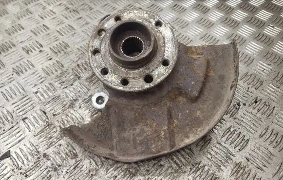 Opel Signum Front wheel hub 6698L