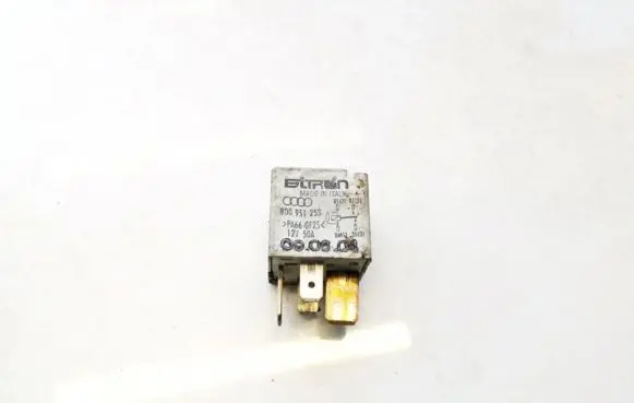 Audi A4 S4 B6 8E 8H Other relay 8d0951253