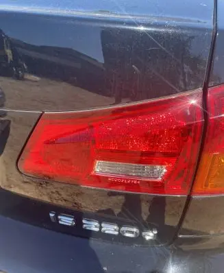Lexus IS 220D-250-350 Tailgate rear/tail lights