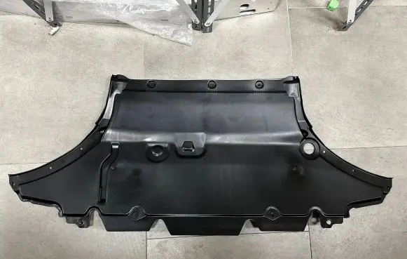 Audi A4 S4 B7 8E 8H Engine splash shield/under tray 8E0863821AB