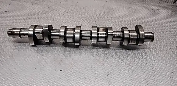 Volkswagen Golf IV Camshaft