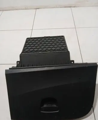 Seat Ibiza IV (6J,6P) Glove box 6J1857103E 6J1857095H