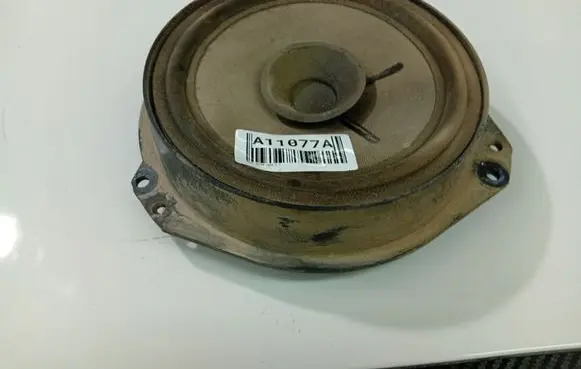 Opel Astra F Front door speaker 
