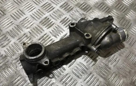 Mercedes-Benz C W203 Engine coolant pipe/hose 1112030473