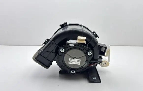 Toyota C-HR I Hybrid/electric vehicle battery fan G923047080 1905001509 BASF510B33