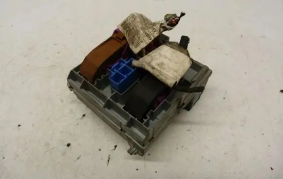 Fiat Stilo Relay mounting block 46846104