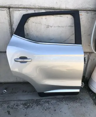 MG ZS Rear door