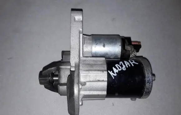 Renault Kadjar Starter motor 233000557R