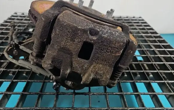Hyundai Tucson JM Front brake caliper IMPRK1577990