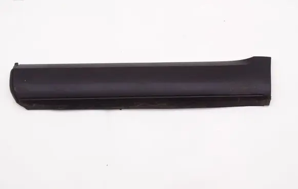 Volkswagen Touareg I Rear door trim (molding)