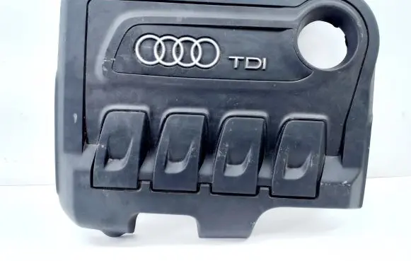 Audi A3 S3 8V Engine cover (trim) 05L103925AA WJD06200288