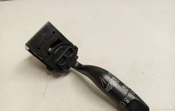 Honda HR-V Wiper control stalk M18634