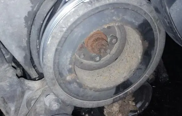 Volkswagen PASSAT B5 Crankshaft pulley