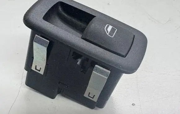 Dodge RAM 1500 DS Quarter vent window switch 56046832AC