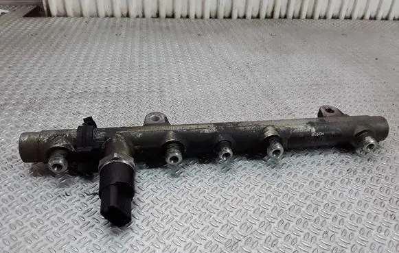 Renault Laguna II Fuel main line pipe 7700111013
