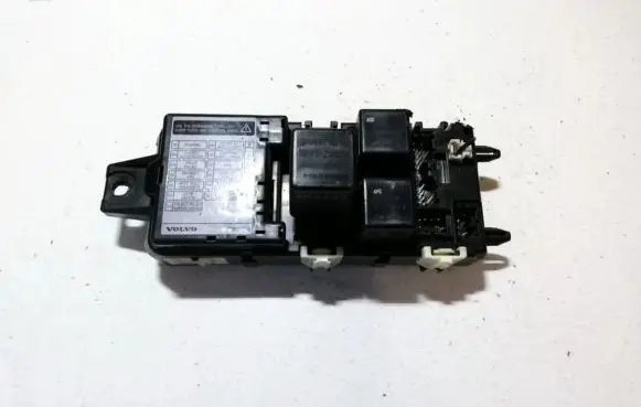 Volvo S40, V40 Fuse box set 30889703 9110-0265