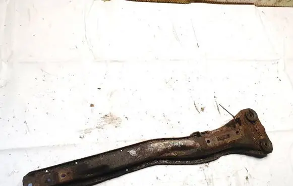 Mitsubishi Grandis Front subframe