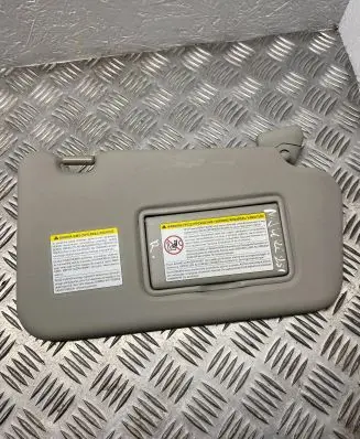 Nissan Juke I F15 Sun visor