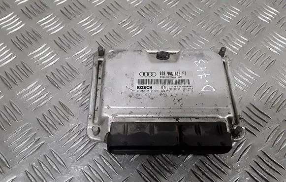 Audi A3 S3 8L Engine control unit/module 038906019FT 0281010981