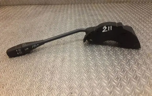 Mercedes-Benz E W211 Cruise control switch A0085452524 0085452524