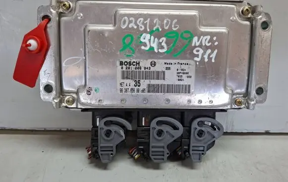 Peugeot 307 Engine control unit/module ECU S27647911 0261206943 9638765680