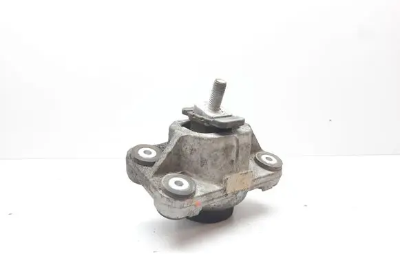 Land Rover Range Rover Sport L494 Engine mount bracket 