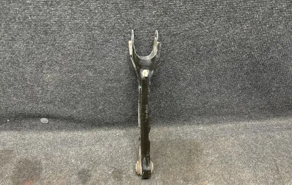 Rear control arm
