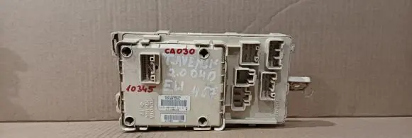 Toyota Avensis T250 Fuse module 82641CA030F 905763 82641CA030