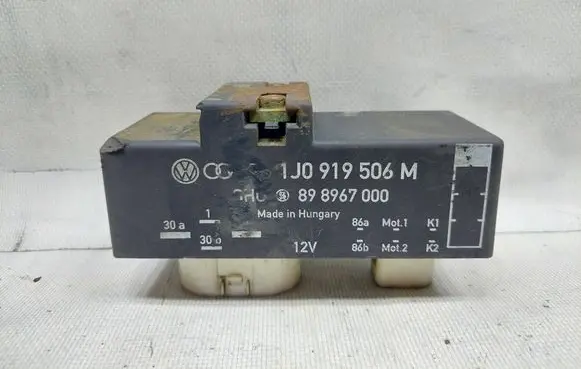 Coolant fan relay
