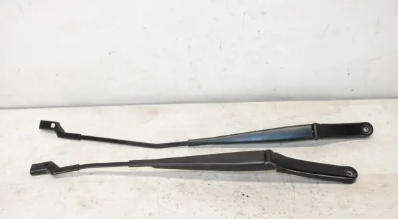 Volkswagen PASSAT B8 Front wiper blade arm 3G1955410 3G1955409