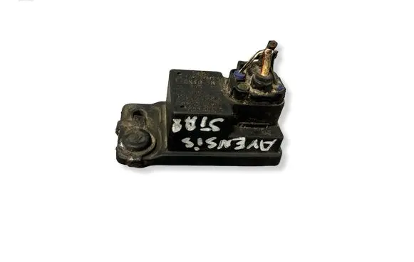 Toyota Avensis T220 Other relay 8594205020 19744