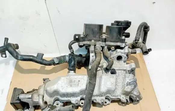 Mercedes-Benz A W169 Intake manifold