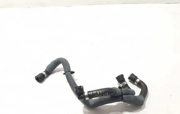 Gearbox oil cooler pipe/hose